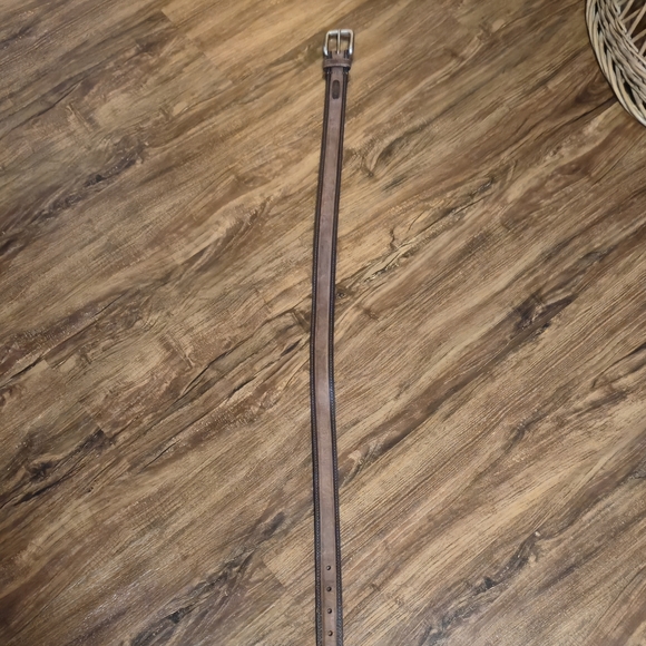 Size 34 Columbia Brown Leather Belt with Silver Buckle - Picture 5 of 6